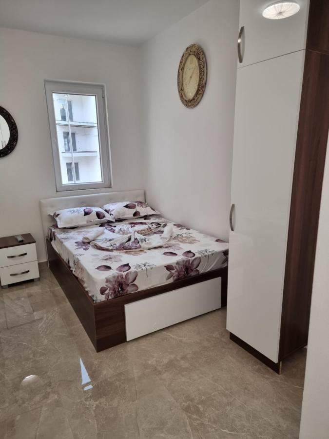 Ebra Lux Apartmani Dobra Voda Exteriör bild