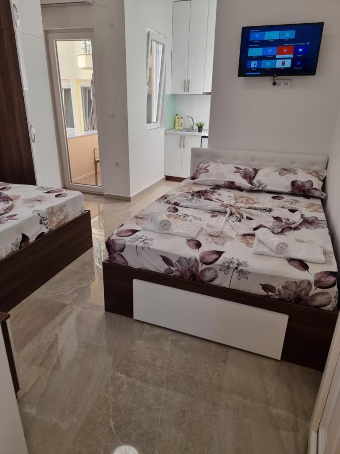 Ebra Lux Apartmani Dobra Voda Exteriör bild