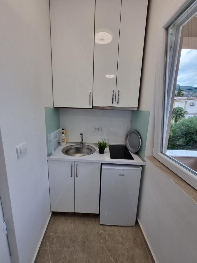 Ebra Lux Apartmani Dobra Voda Exteriör bild