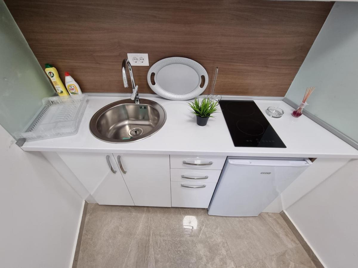 Ebra Lux Apartmani Dobra Voda Exteriör bild