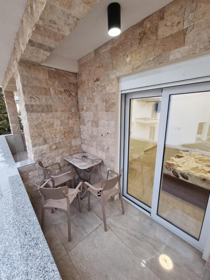 Ebra Lux Apartmani Dobra Voda Exteriör bild