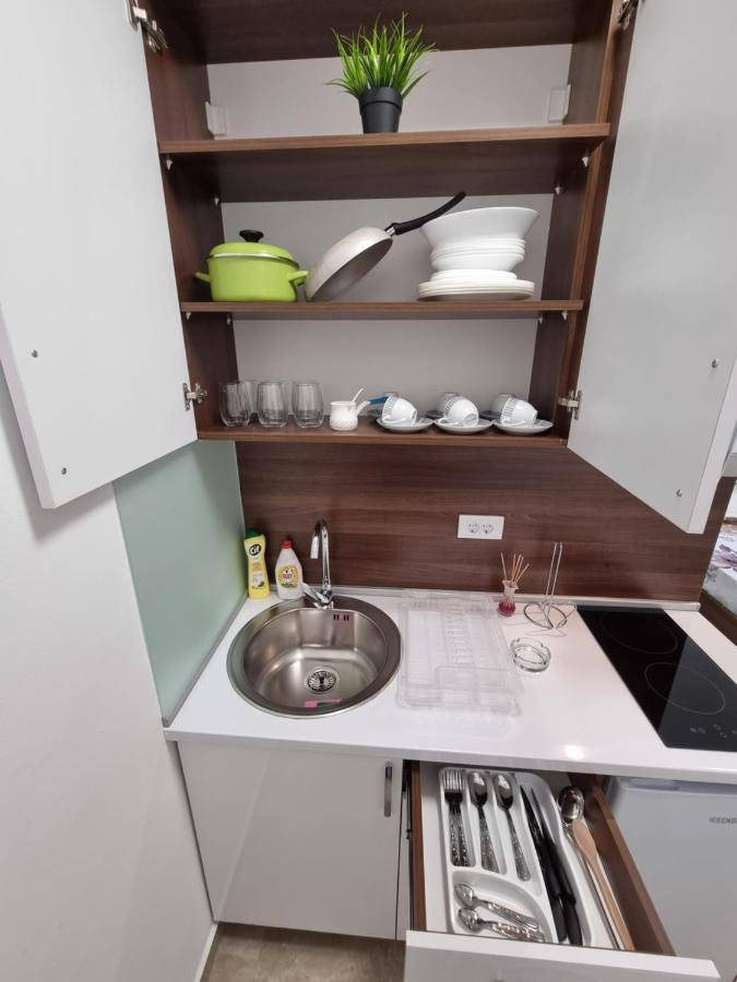 Ebra Lux Apartmani Dobra Voda Exteriör bild